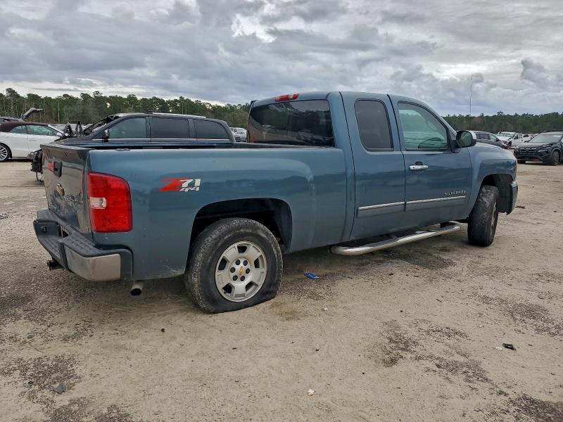 Photo 3 from auction – 2010 CHEVROLET SILVERADO with VIN 1GCSKSE39AZ105358