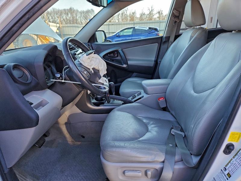 Photo 7 from auction – 2011 TOYOTA RAV4 LIMIT with VIN 2T3DF4DV6BW160590