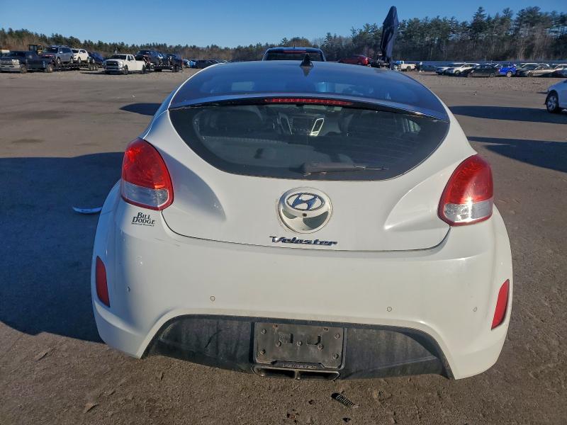 Photo 6 from auction – 2013 HYUNDAI VELOSTER with VIN KMHTC6AD0DU141346