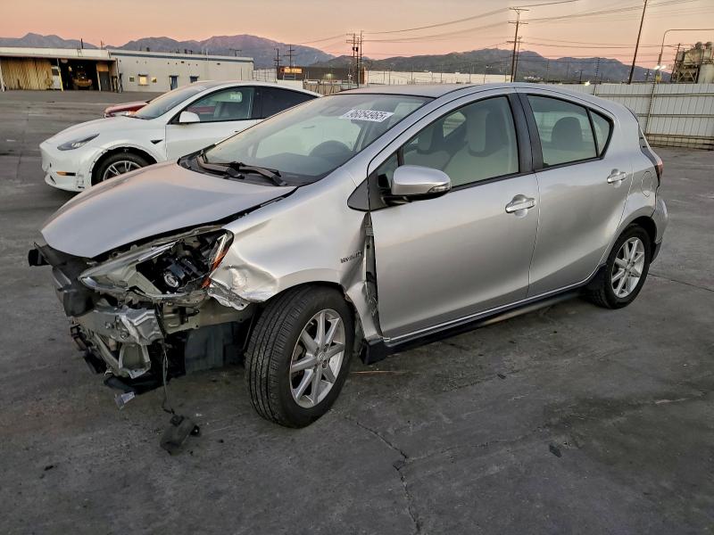 TOYOTA PRIUS C 2017 with VIN JTDKDTB30H1598537 - Photo from auction