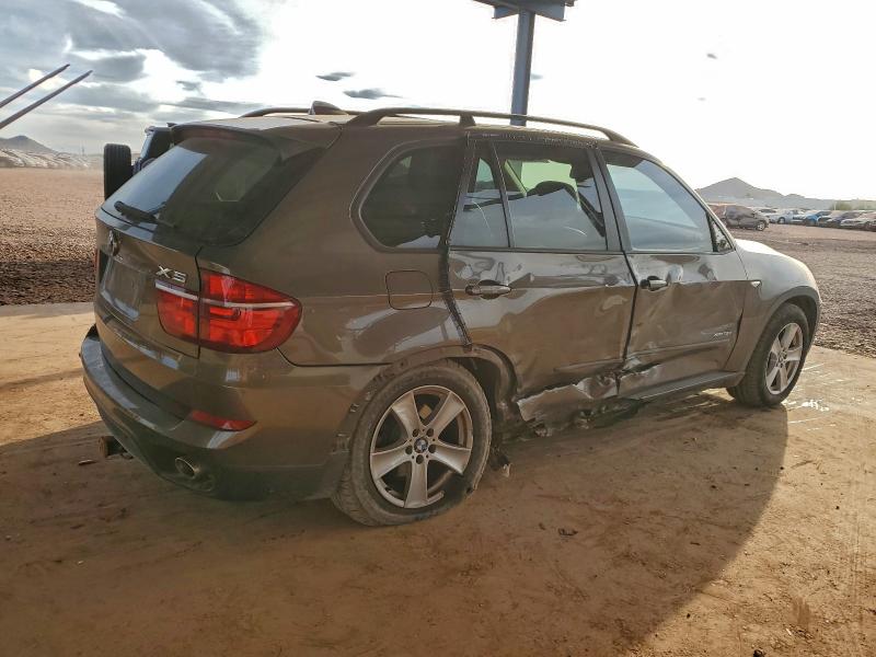 Photo 3 from auction – 2011 BMW X5 XDRIVE3 with VIN 5UXZW0C54BL662631
