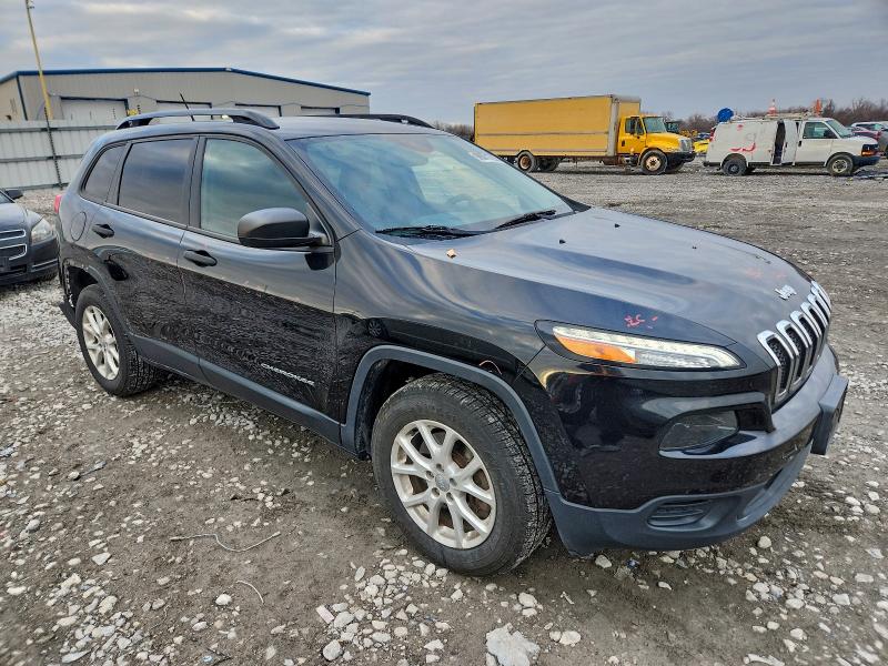 Photo 4 from auction – 2016 JEEP CHEROKEE S with VIN 1C4PJMAB7GW214137