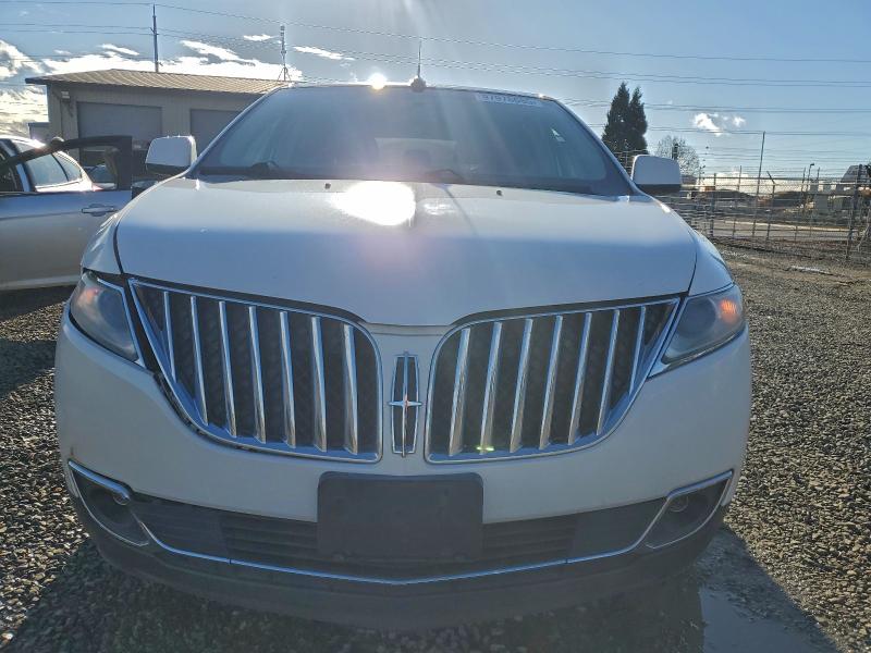 Photo 5 from auction – 2011 LINCOLN MKX with VIN 2LMDJ8JK5BBJ06376