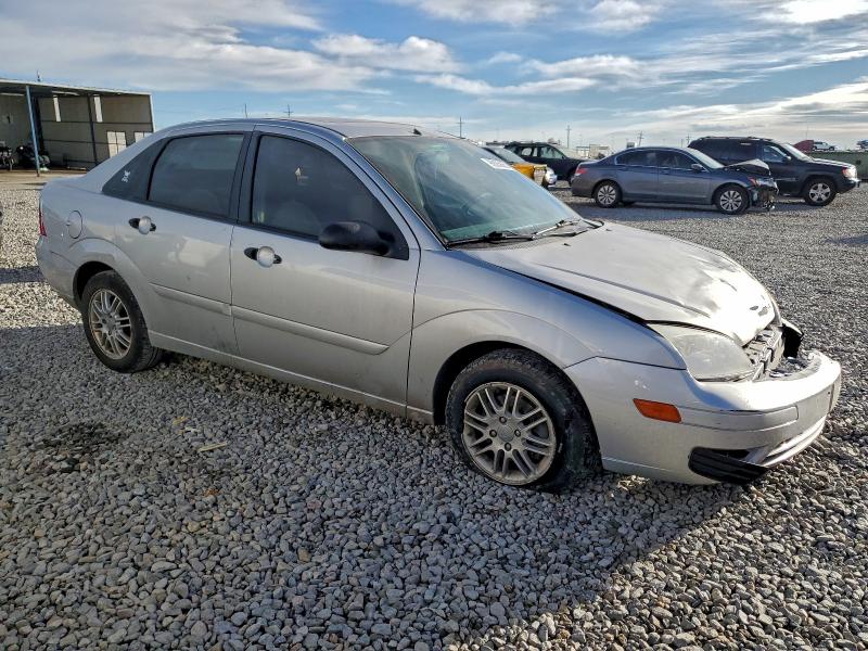 Photo 4 from auction – 2007 FORD FOCUS with VIN 1FAFP34N67W302015