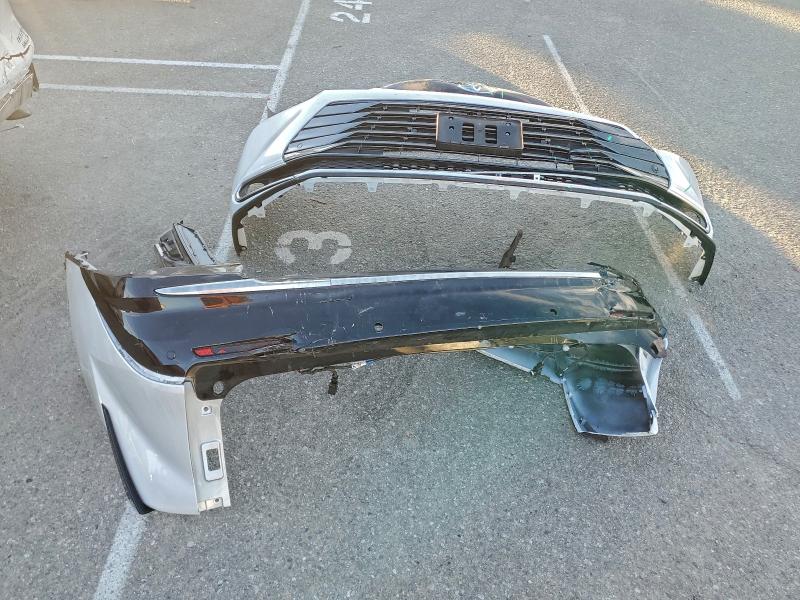 Photo 13 from auction – 2023 TOYOTA SIENNA LIM with VIN 5TDZRKEC7PS170987