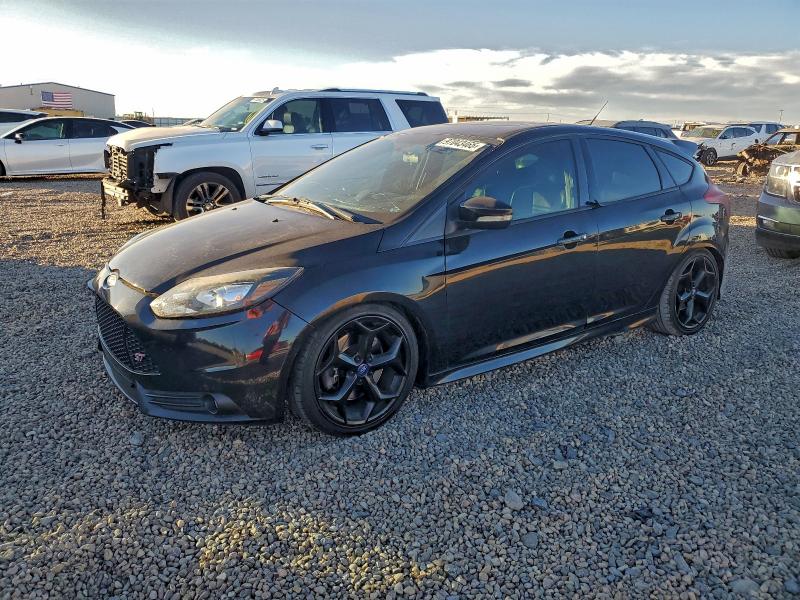 FORD FOCUS ST 2013 with VIN 1FADP3L92DL319547 - Photo from auction
