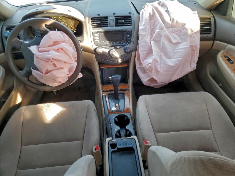 Photo 8 from auction – 2004 HONDA ACCORD EX with VIN JHMCM56664C038796