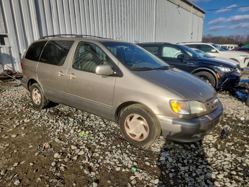 Photo 4 from auction – 2002 TOYOTA SIENNA LE with VIN 4T3ZF13C72U424503