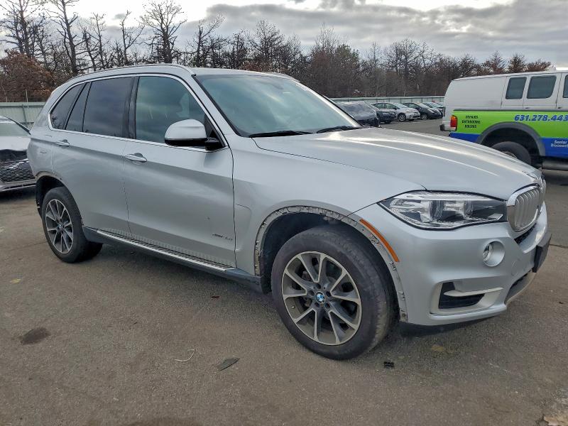 Photo 4 from auction – 2017 BMW X5 XDRIVE3 with VIN 5UXKR0C34H0V83073