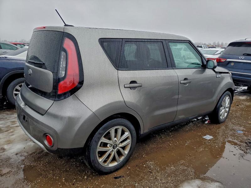 Photo 3 from auction – 2018 KIA SOUL with VIN KNDJP3A55J7601389