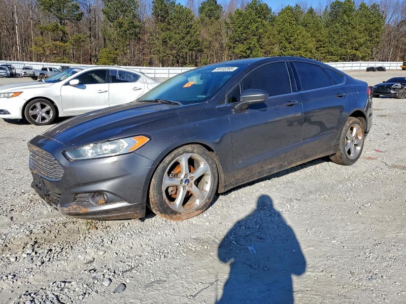FORD FUSION S 2016 with VIN 3FA6P0G71GR290080 - Photo from auction