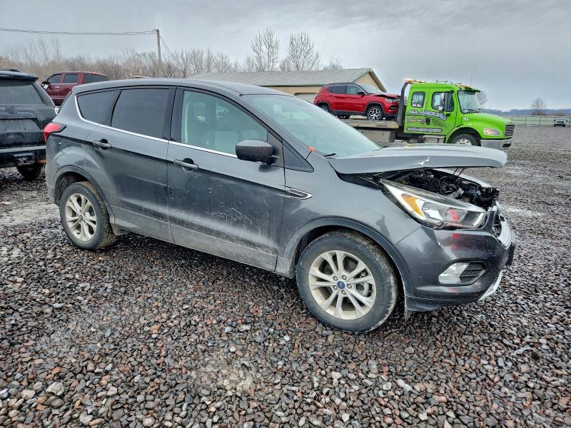 Photo 4 from auction – 2019 FORD ESCAPE SE with VIN 1FMCU0GD8KUC47817