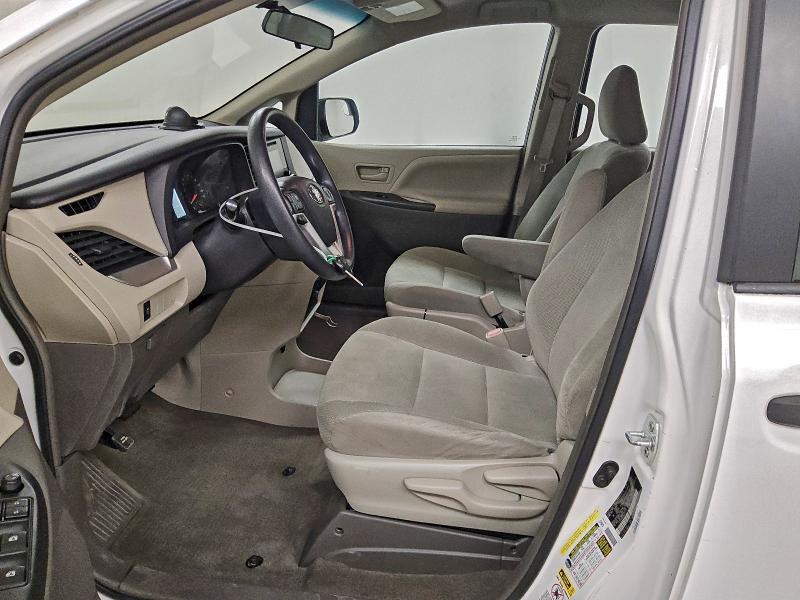 Photo 7 from auction – 2016 TOYOTA SIENNA with VIN 5TDZK3DC4GS722117