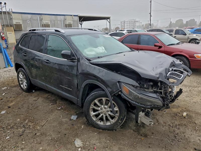 Photo 4 from auction – 2019 JEEP CHEROKEE L with VIN 1C4PJLCB1KD474318