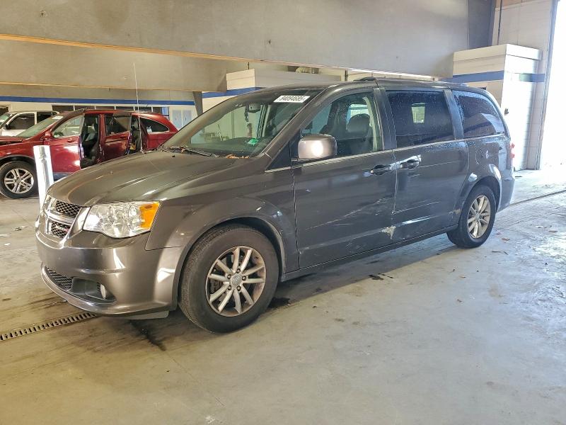 DODGE GRAND CARA 2018 with VIN 2C4RDGCG2JR218154 - Photo from auction