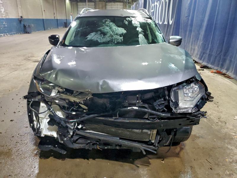 Photo 5 from auction – 2018 NISSAN ROGUE S with VIN KNMAT2MV6JP563401