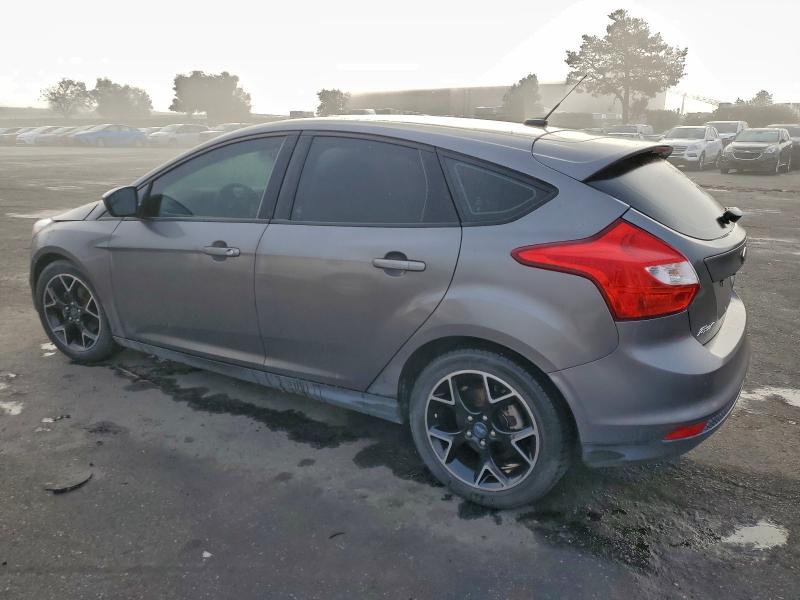 Photo 2 from auction – 2012 FORD FOCUS SE with VIN 1FAHP3K26CL436214