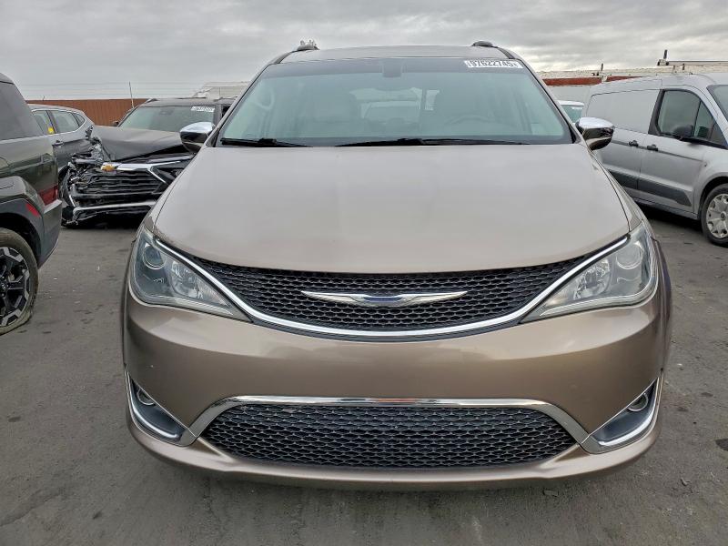 Photo 5 from auction – 2017 CHRYSLER PACIFICA L with VIN 2C4RC1GG6HR653165
