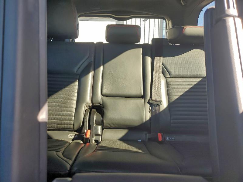 Photo 10 from auction – 2018 LAND ROVER DISCOVERY with VIN SALRR2RK7JA049441