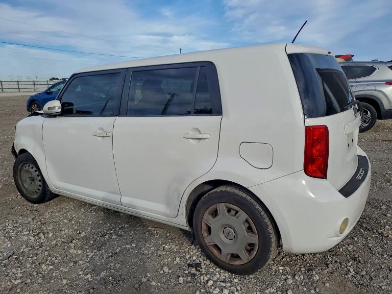 Photo 2 from auction – 2008 TOYOTA SCION XB with VIN JTLKE50EX81048117