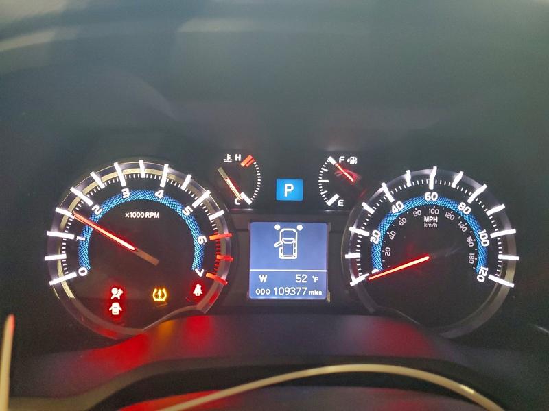 Photo 9 from auction – 2018 TOYOTA 4RUNNER SR with VIN JTEBU5JR6J5482917