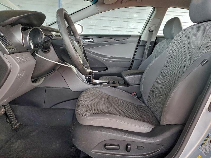 Photo 7 from auction – 2012 HYUNDAI SONATA GLS with VIN 5NPEB4AC5CH370464