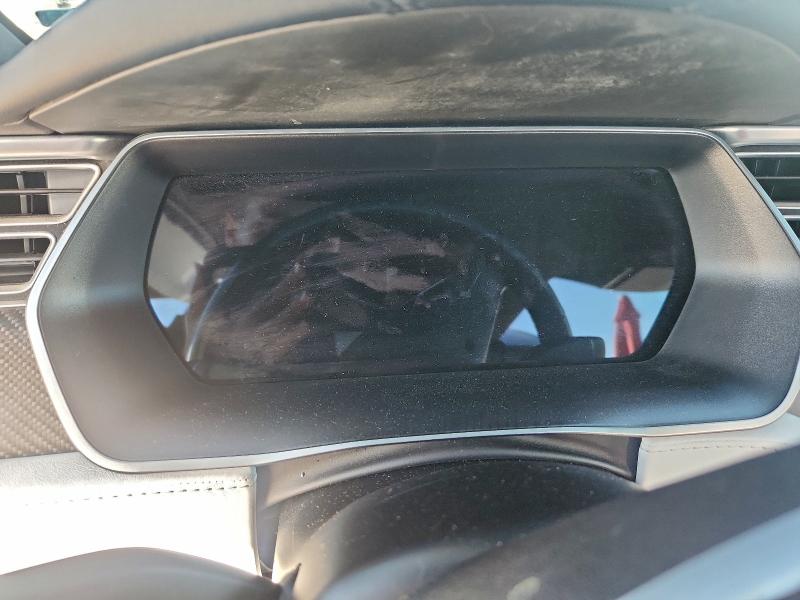 Photo 9 from auction – 2017 TESLA MODEL X with VIN 5YJXCAE2XHF066106