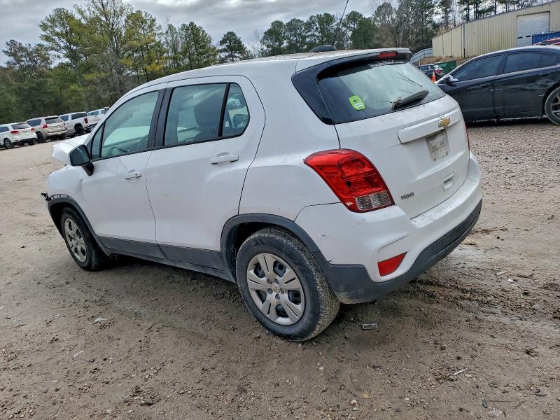 Photo 2 from auction – 2017 CHEVROLET TRAX LS with VIN 3GNCJKSB6HL286785