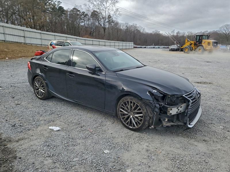 Photo 4 from auction – 2017 LEXUS IS 200T with VIN JTHBA1D24H5052073