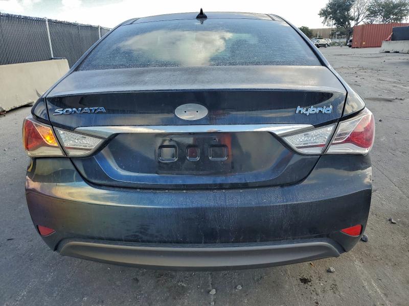 Photo 6 from auction – 2012 HYUNDAI SONATA HYB with VIN KMHEC4A46CA060655