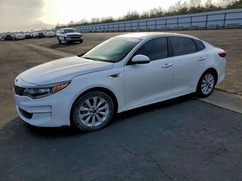 Photo 1 from auction – 2018 KIA OPTIMA with VIN 5XXGT4L31JG251869