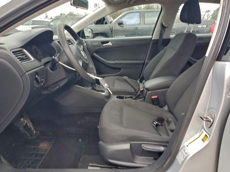 Photo 7 from auction – 2014 VOLKSWAGEN JETTA BASE with VIN 3VW2K7AJ9EM318736