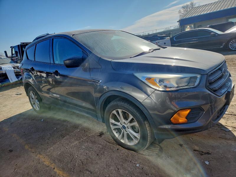 Photo 4 from auction – 2017 FORD ESCAPE with VIN 1FMCU0F73HUD86161