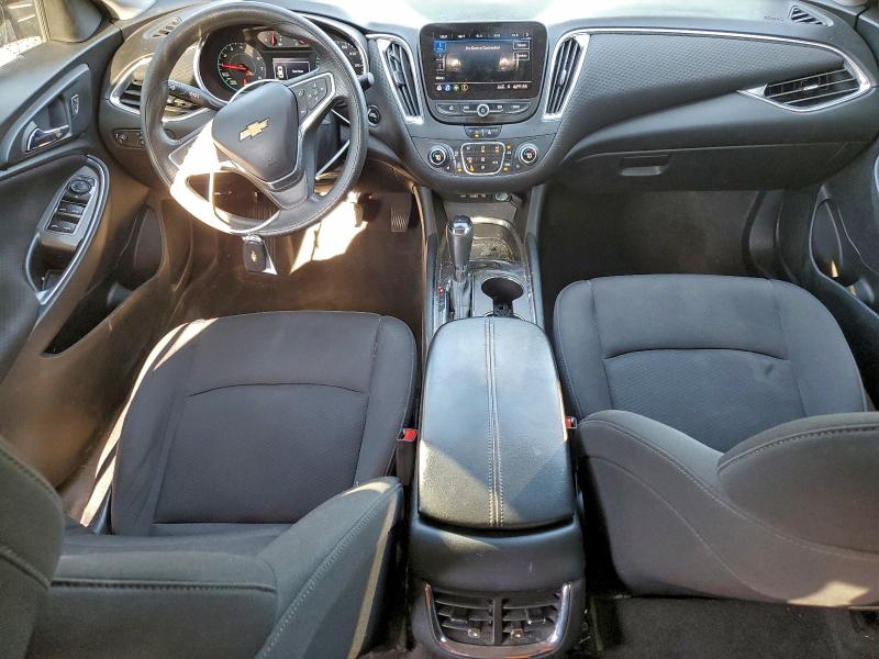 Photo 8 from auction – 2020 CHEVROLET MALIBU LT with VIN 1G1ZD5ST2LF088186