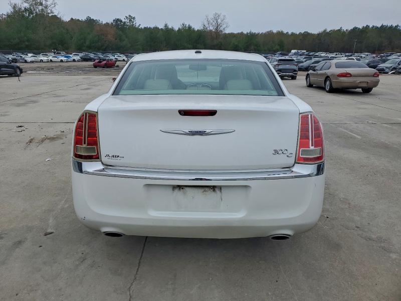 Photo 6 from auction – 2014 CHRYSLER 300C with VIN 2C3CCAET9EH206213
