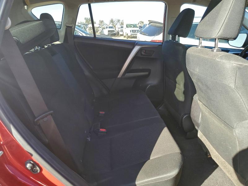 Photo 10 from auction – 2016 TOYOTA RAV4 LE with VIN JTMZFREV8GJ060191