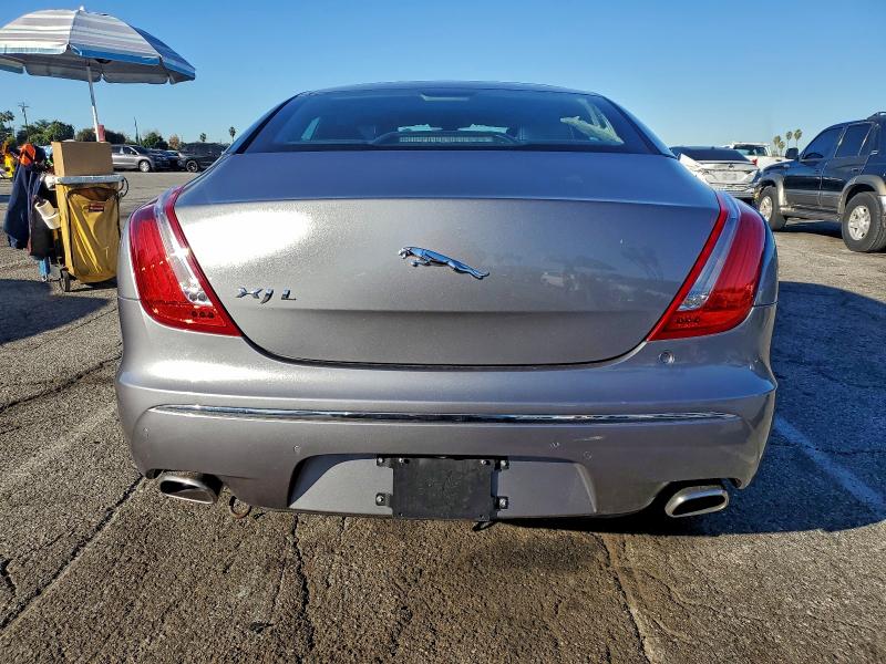 Photo 6 from auction – 2012 JAGUAR XJL with VIN SAJWA2GB4CLV30986