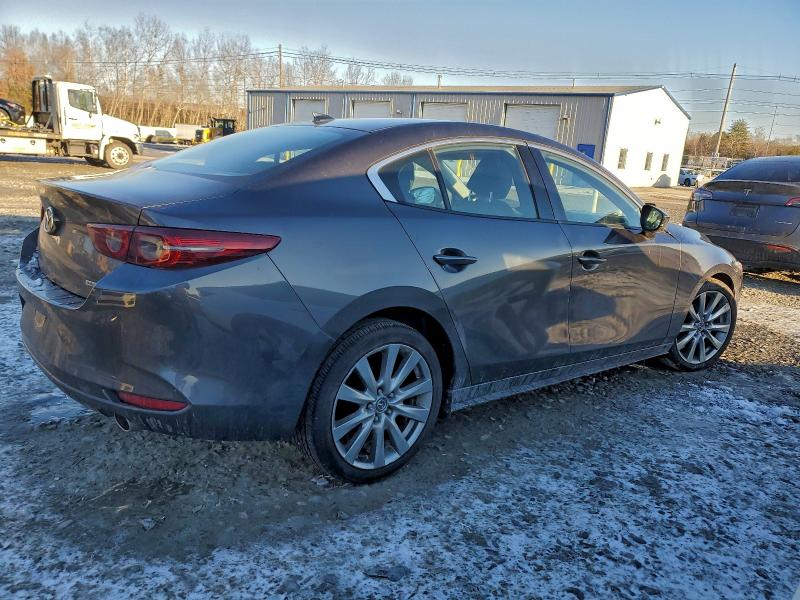 Photo 3 from auction – 2020 MAZDA 3 PREMIUM with VIN 3MZBPBEM7LM123269