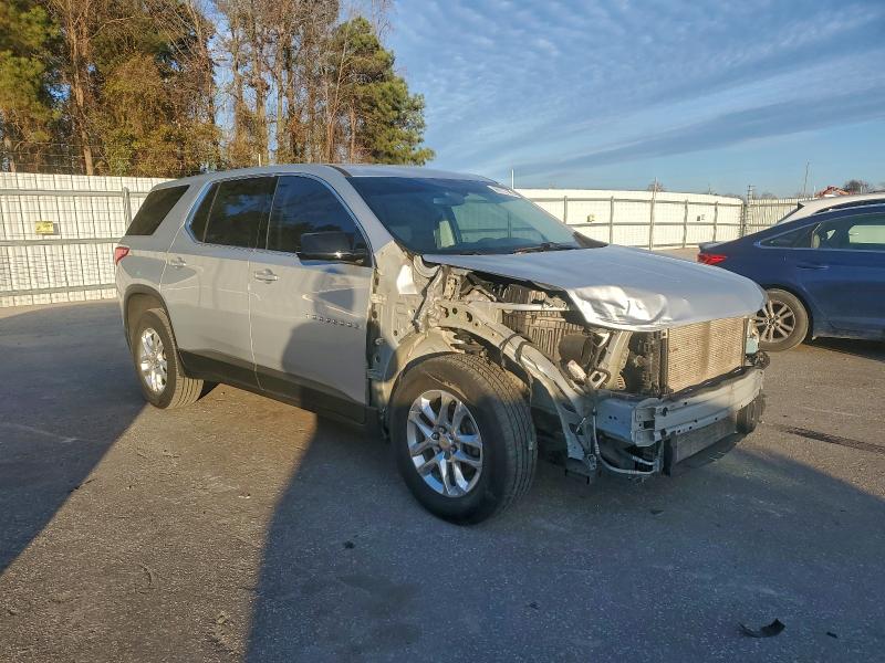Photo 4 from auction – 2020 CHEVROLET TRAVERSE L with VIN 1GNERFKW3LJ293768