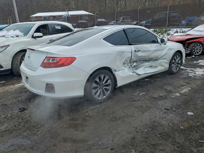 Photo 3 from auction – 2015 HONDA ACCORD with VIN 1HGCT1B86FA012073