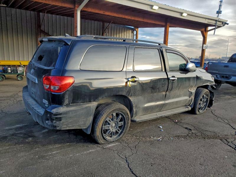 Photo 3 from auction – 2014 TOYOTA SEQUOIA PL with VIN 5TDDW5G15ES105178