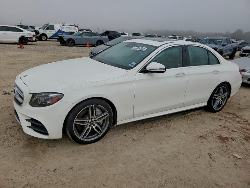 MERCEDES-BENZ E 300 2018 with VIN WDDZF4JB6JA425866 - Photo from auction