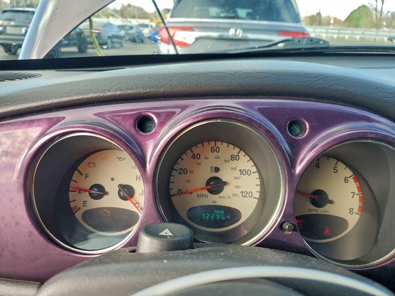 Photo 9 from auction – 2004 CHRYSLER PT CRUISER with VIN 3C8FY68854T220886