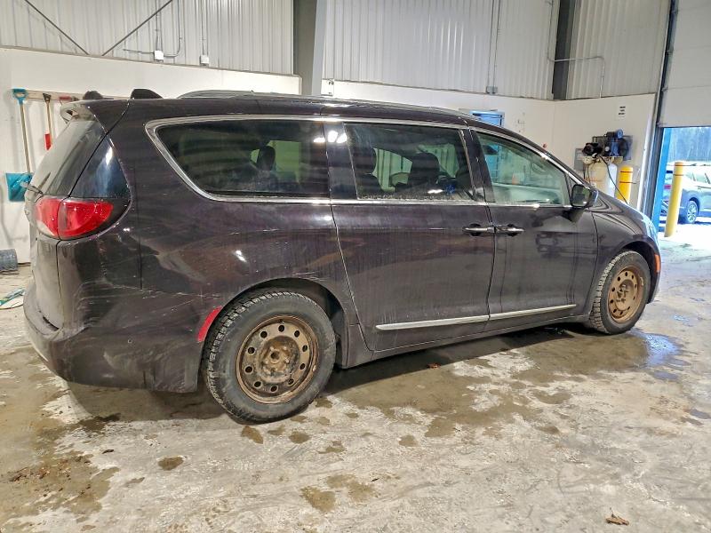 Photo 3 from auction – 2019 CHRYSLER PACIFICA T with VIN 2C4RC1EG5KR594135