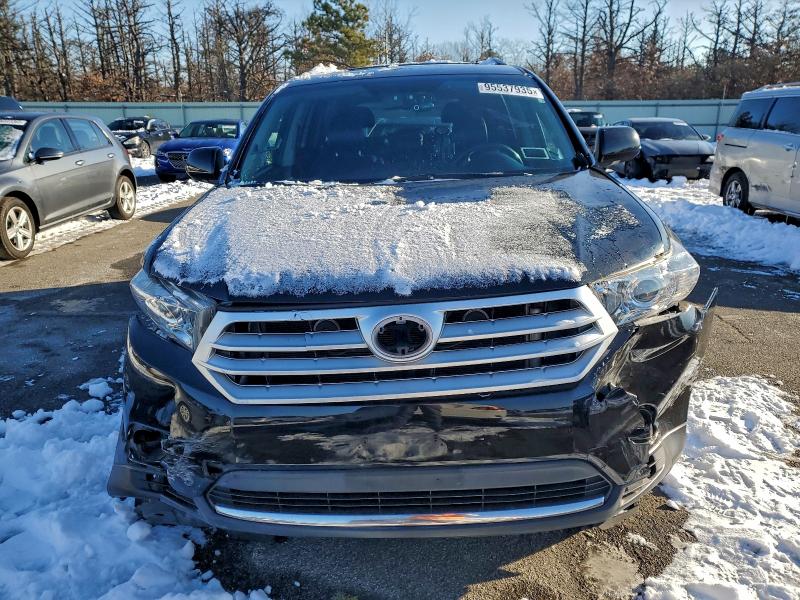 Photo 5 from auction – 2013 TOYOTA HIGHLANDER with VIN 5TDDK3EH2DS273990