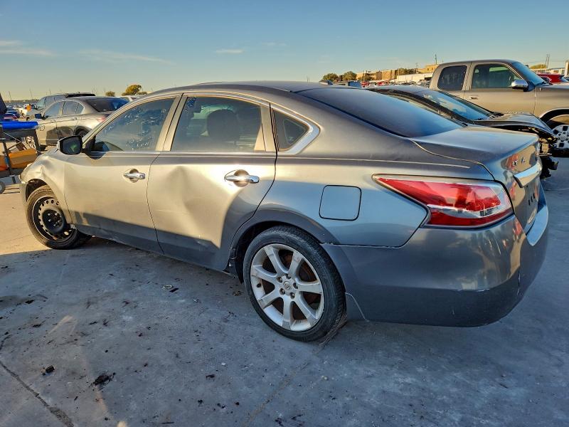 Photo 2 from auction – 2014 NISSAN ALTIMA 3.5 with VIN 1N4BL3AP2EC138924