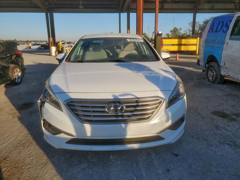 Photo 5 from auction – 2017 HYUNDAI SONATA SE with VIN 5NPE24AF3HH560040