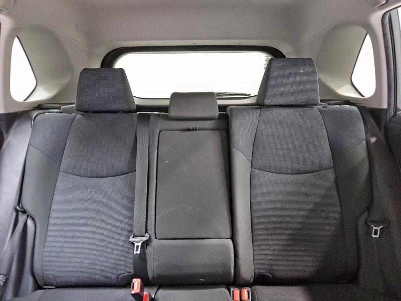 Photo 10 from auction – 2020 TOYOTA RAV4 LE with VIN JTMF1RFV8LD051452