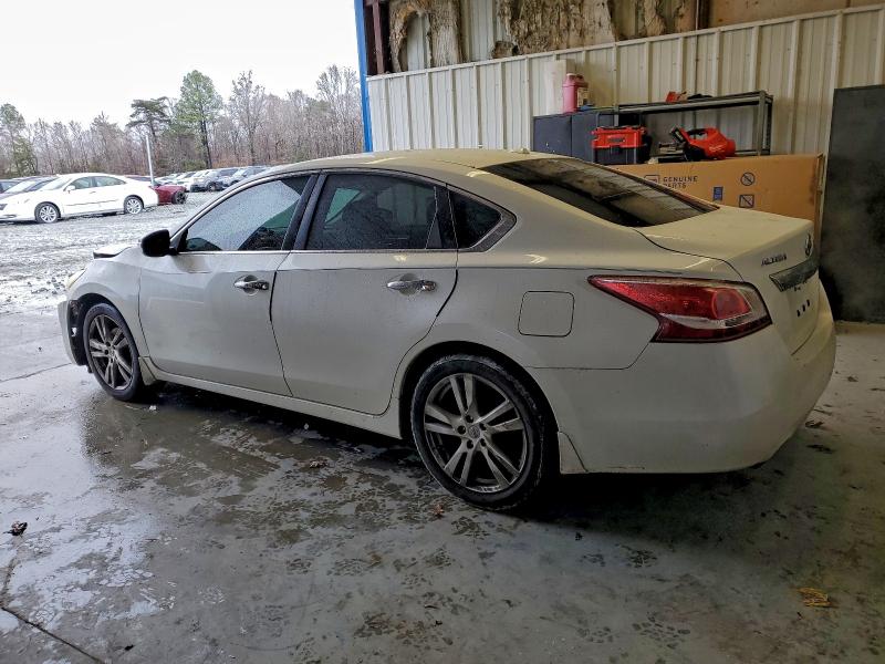 Photo 2 from auction – 2013 NISSAN ALTIMA 3.5 with VIN 1N4BL3AP3DN450253