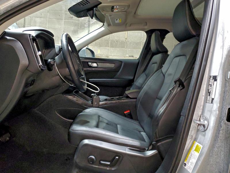 Photo 7 from auction – 2025 VOLVO XC40 CORE with VIN YV4L12UJ8S2604456